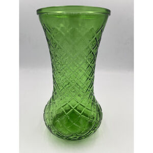 Hoosier Glass Emerald Green Diamond Cut 8.5” Vase 1960 MCM Vintage Cottage Core